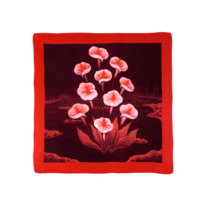 Carré Lys foulard soie femme chic vintage — arums rose poudré sur fond bordeaux, paysage nocturne, bordure écarlate, soie 100%