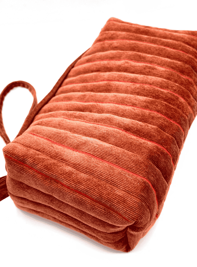 Rec Brique — Trousse de toilette velours côtelé rouge
