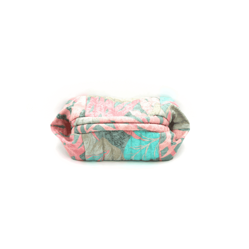 Sulu Botanique trousse en tissu coton imprime vue dessus motifs feuilles rose vert matelasse made in Lyon
